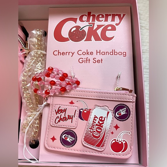 Women’s skinnydip Cherry Coke pink handbag and wallet gift set - Picture 12 of 13